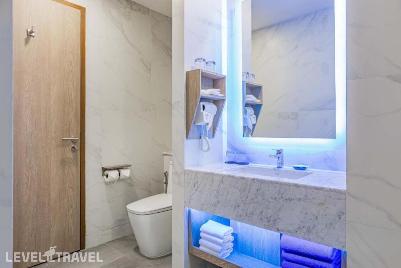 фотографии номера Четырехместный делюкс отеля Bluesotel Smart Krabi Aonang Beach (Adults Only 18+) в Таиланд(Ао Нанг) - фото №8