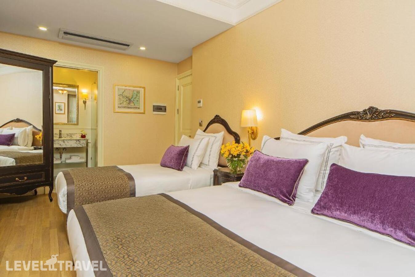 фотографии номера Трехместный делюкс отеля Meroddi Bagdatliyan Hotel в Турция(Бейоглу) - фото №1