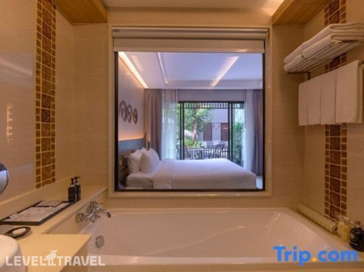 фотографии номера Делюкс (две односпальные кровати) отеля Le Bali Resort & Spa в Таиланд(Наклуа) - фото №7