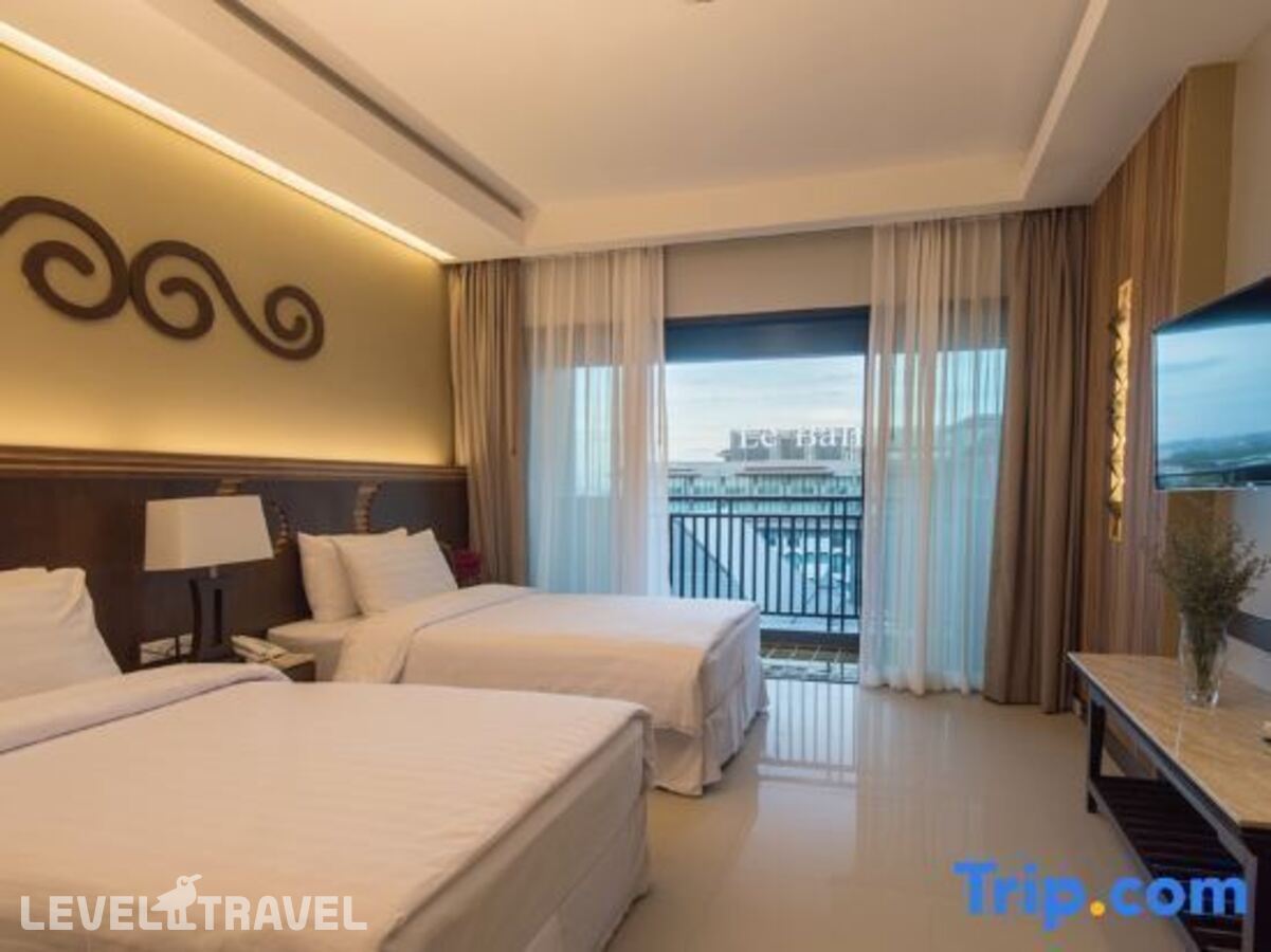 фотографии номера Делюкс (две односпальные кровати) отеля Le Bali Resort & Spa в Таиланд(Наклуа) - фото №2