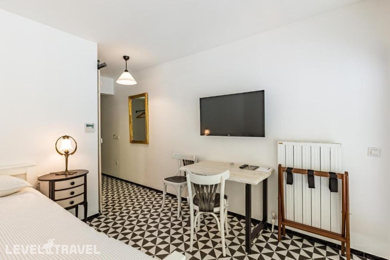 фотографии номера Стандартный с балконом (две односпальные кровати) отеля Villa Pera Suite Hotel в Турция(Бейоглу) - фото №5