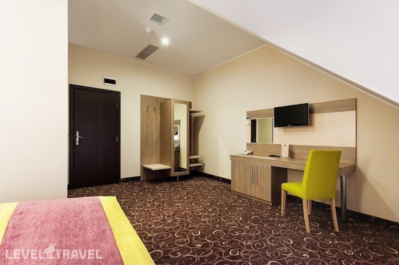 фотографии номера Стандартный (две односпальные кровати) отеля City & Business Hotel в Россия(Минеральные Воды) - фото №5