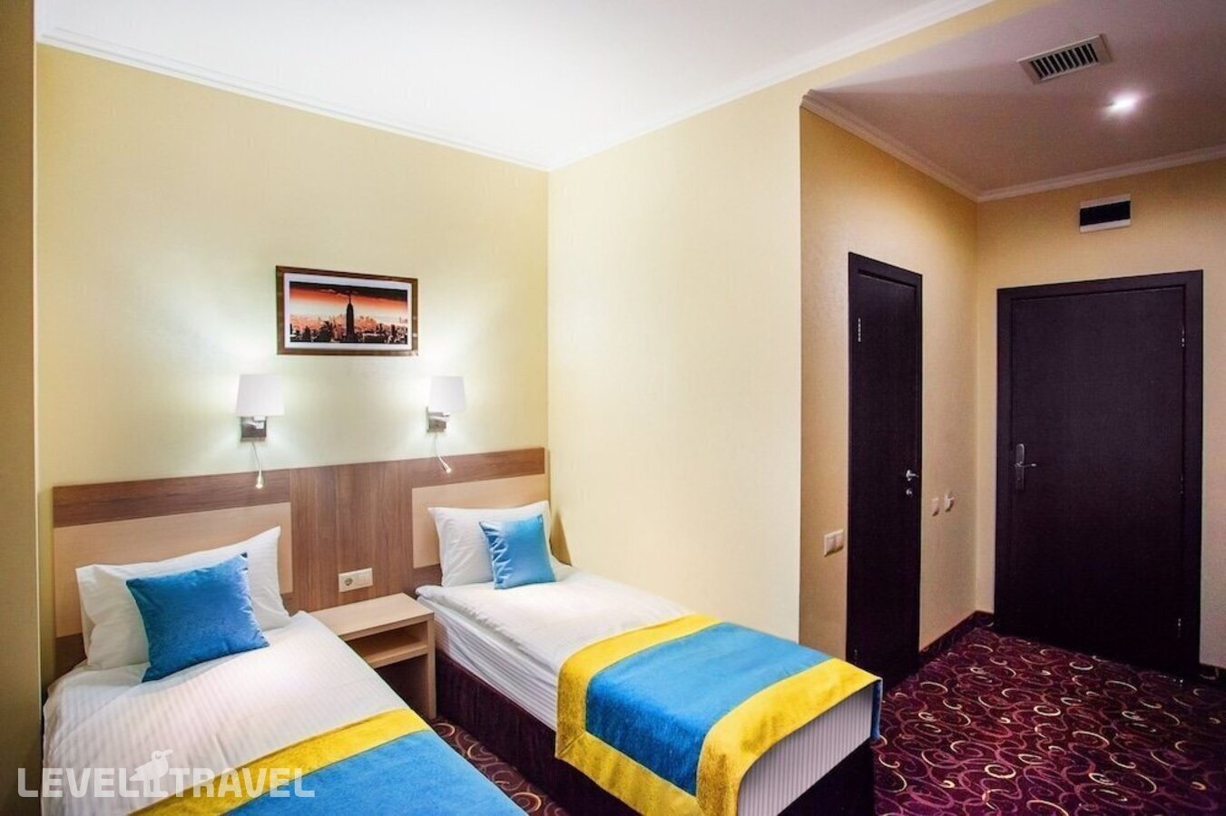 фотографии номера Стандартный (две односпальные кровати) отеля City & Business Hotel в Россия(Минеральные Воды) - фото №8