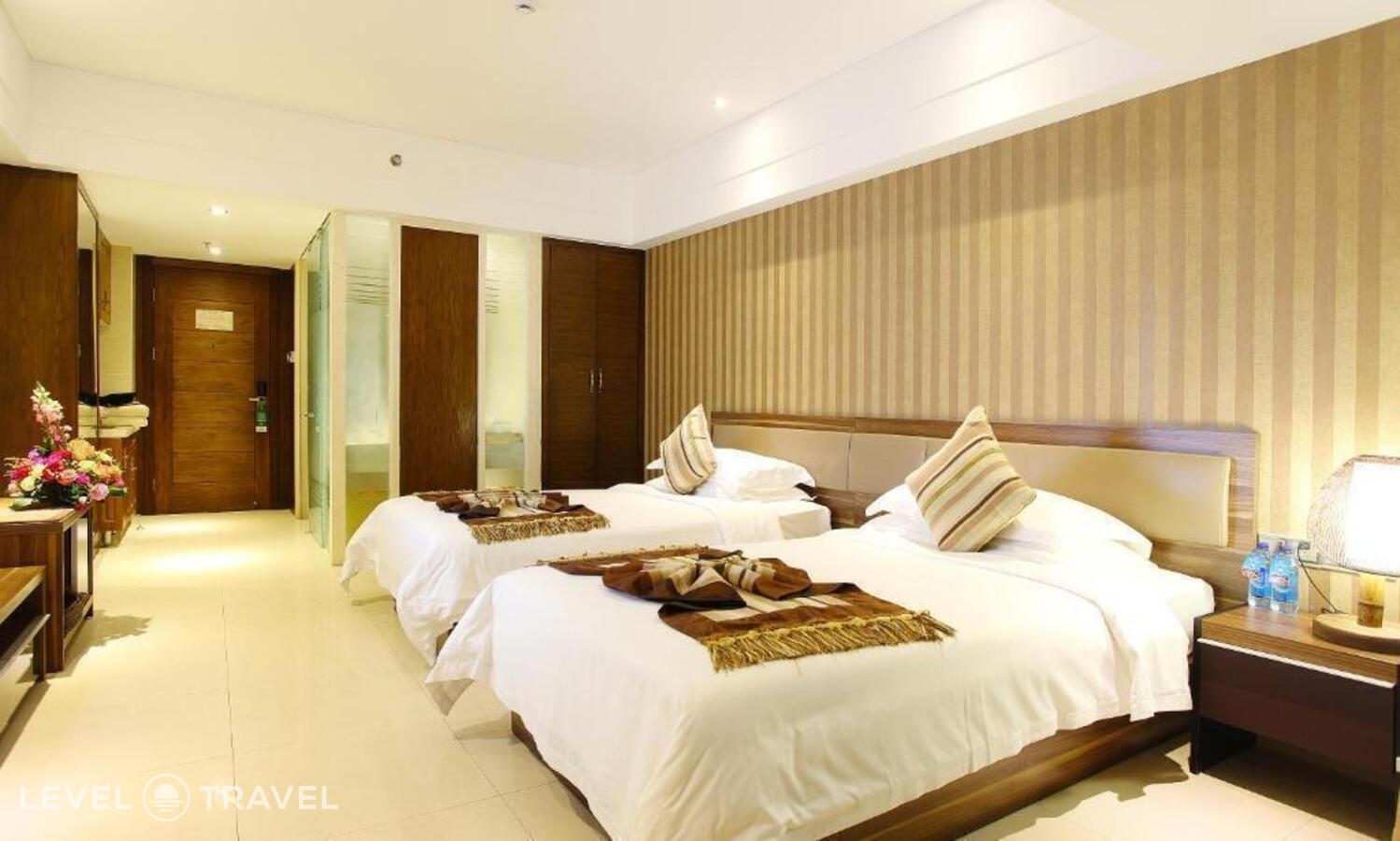 фотографии номера Делюкс с видом на город (две односпальные кровати) отеля Barry Boutique Hotel Sanya в Китай(Дадунхай Бэй) - фото №2