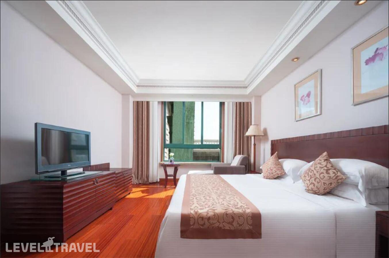 фотографии номера Улучшенный семейный отеля Baohong Hotel (Ex.Jinjiang Baohong) в Китай(Дадунхай Бэй) - фото №2