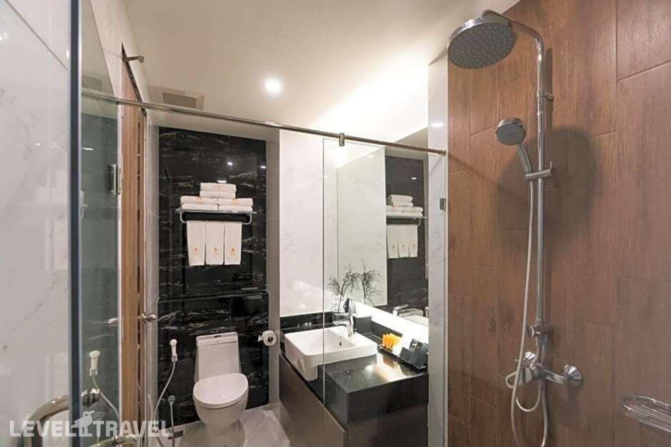 фотографии номера Одноместный улучшенный отеля Acqua Hotel Pattaya в Таиланд(Центральная Паттайя) - фото №6
