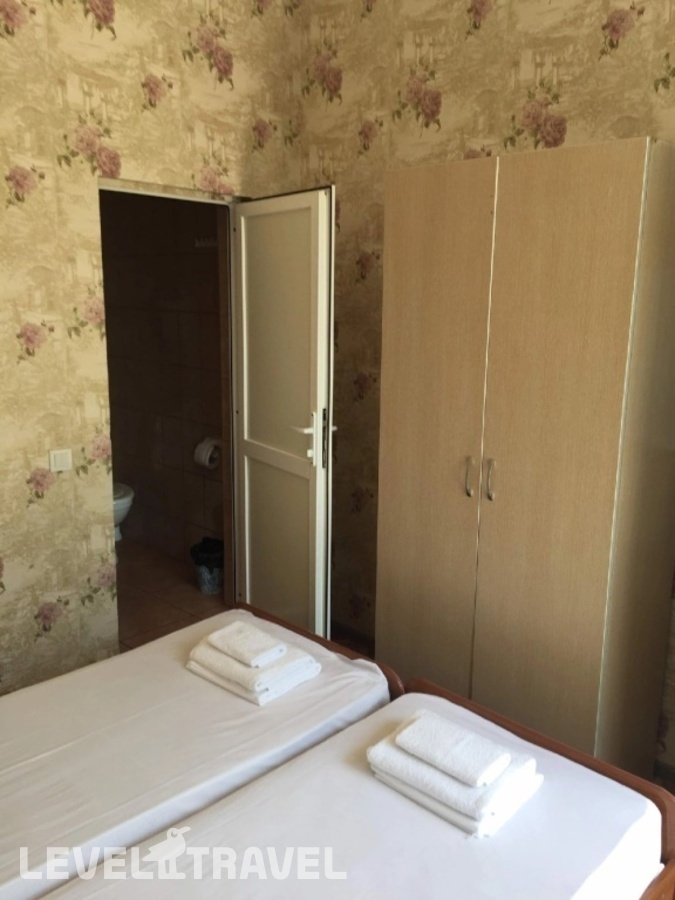 фотографии номера Стандартный с балконом (две односпальные кровати) отеля Rich Hotel в Россия(Адлер) - фото №7
