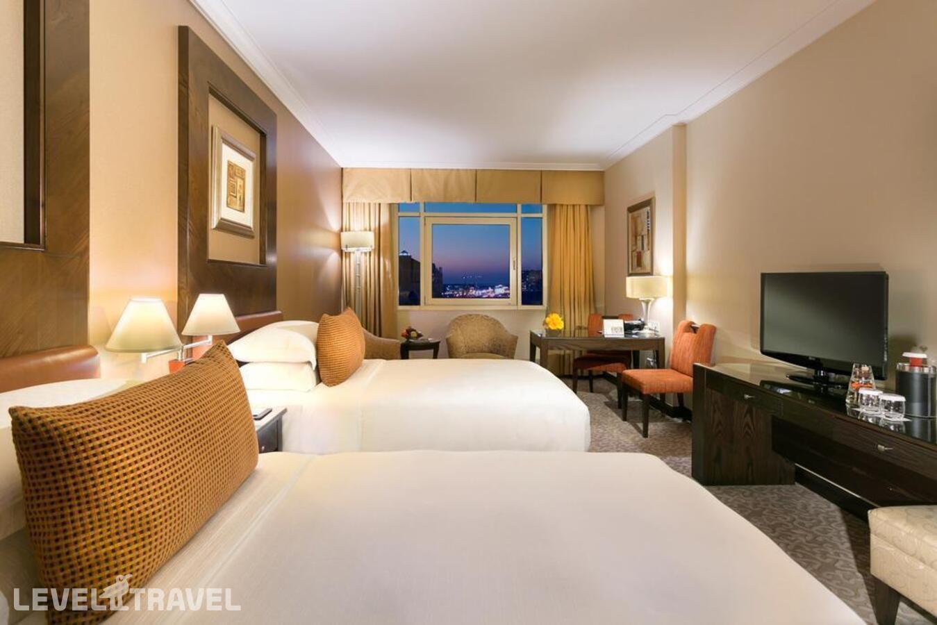 фотографии номера Представительский номер отеля Swissotel Al Murooj Dubai в ОАЭ(Трэйд Центр) - фото №8