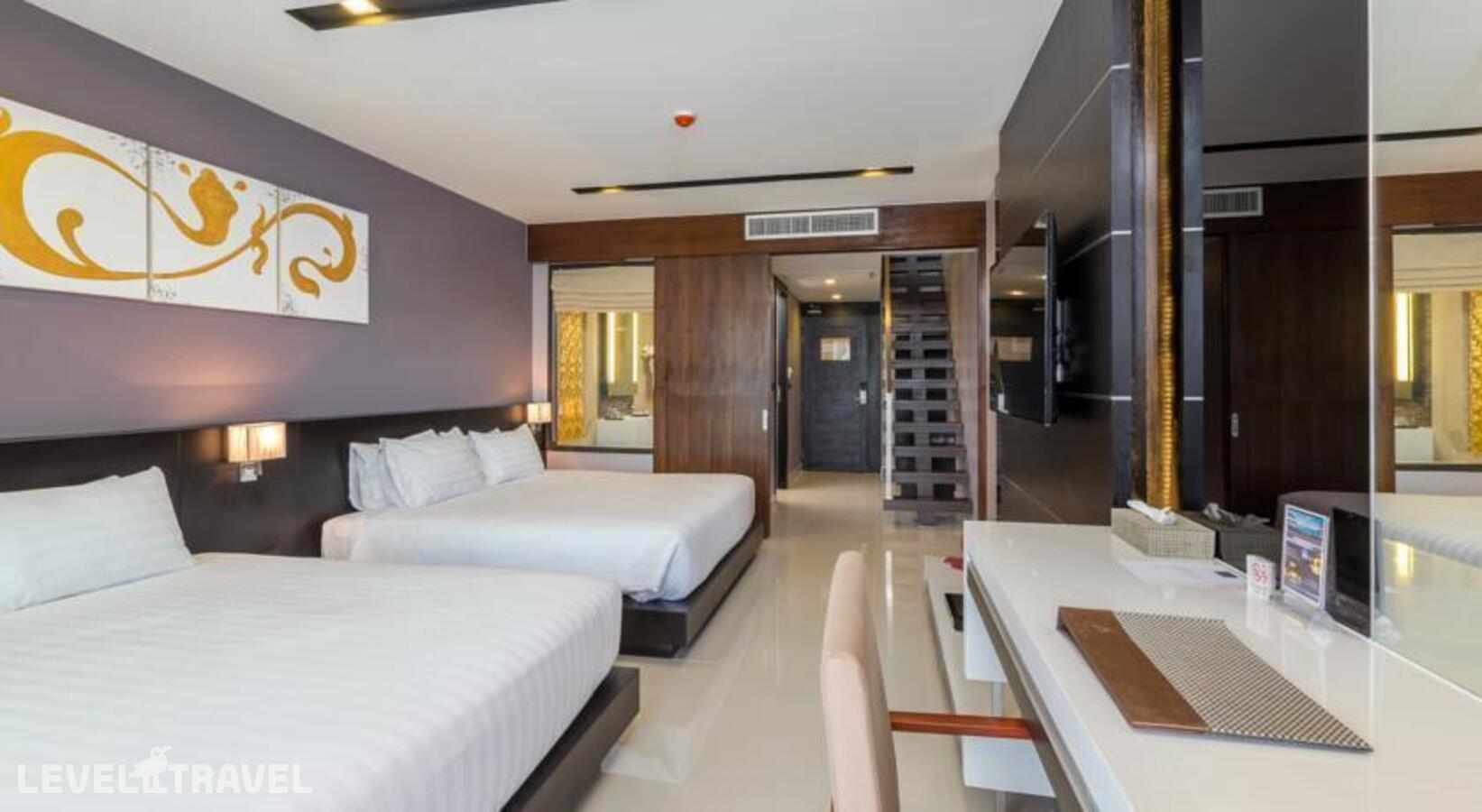 фотографии номера Семейный люкс (1 спальня) отеля The Charm Resort Phuket в Таиланд(Патонг Бич) - фото №2