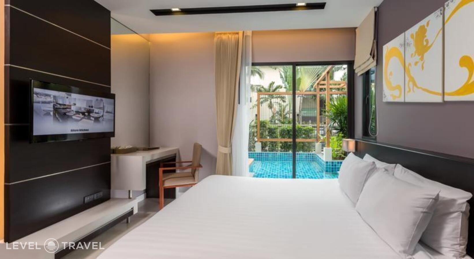 фотографии номера Полулюкс с выходом к бассейну отеля The Charm Resort Phuket в Таиланд(Патонг Бич) - фото №7