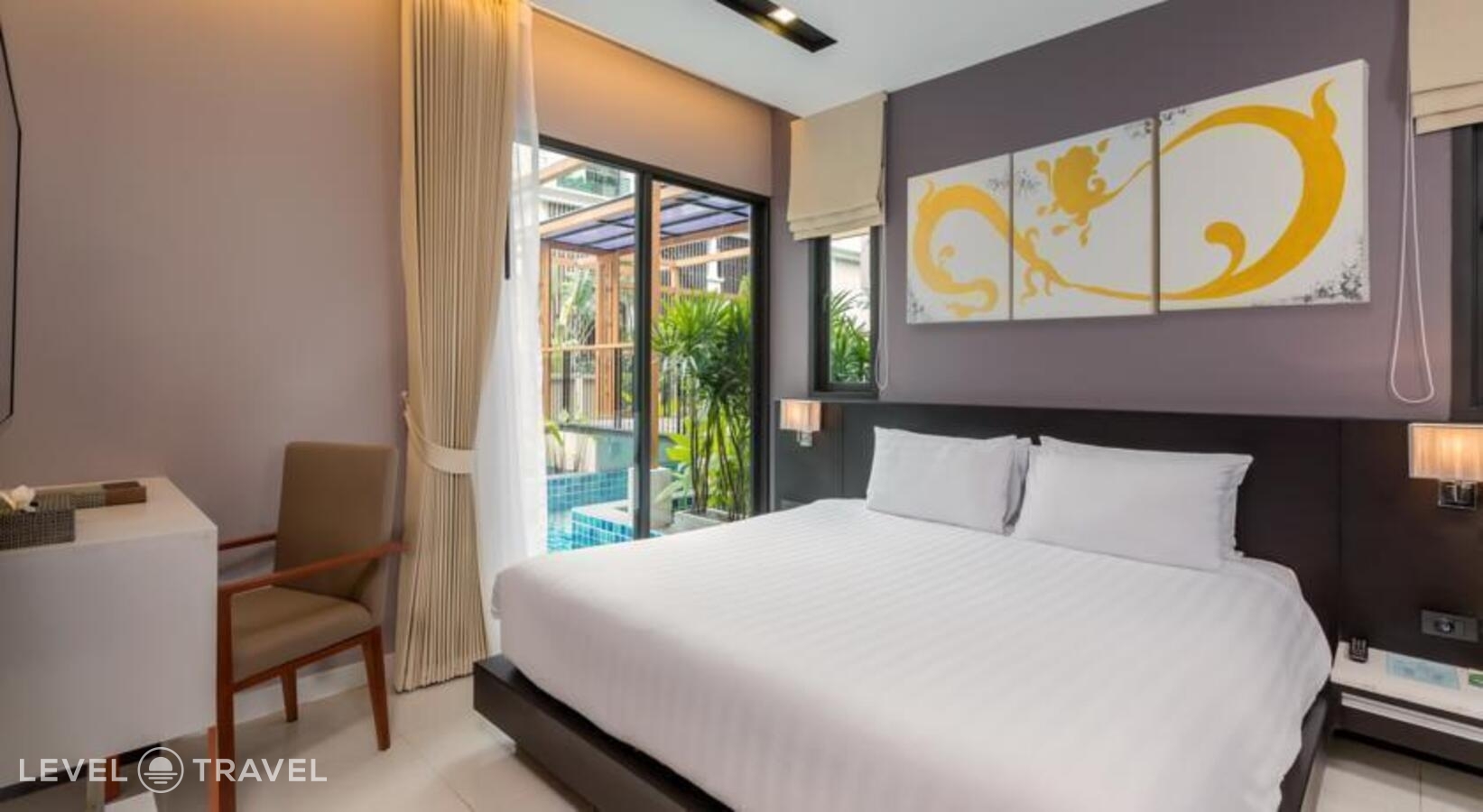 фотографии номера Полулюкс с выходом к бассейну отеля The Charm Resort Phuket в Таиланд(Патонг Бич) - фото №2