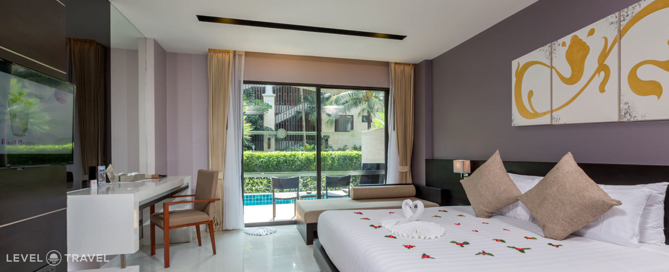фотографии номера Делюкс с выходом к бассейну отеля The Charm Resort Phuket в Таиланд(Патонг Бич) - фото №2