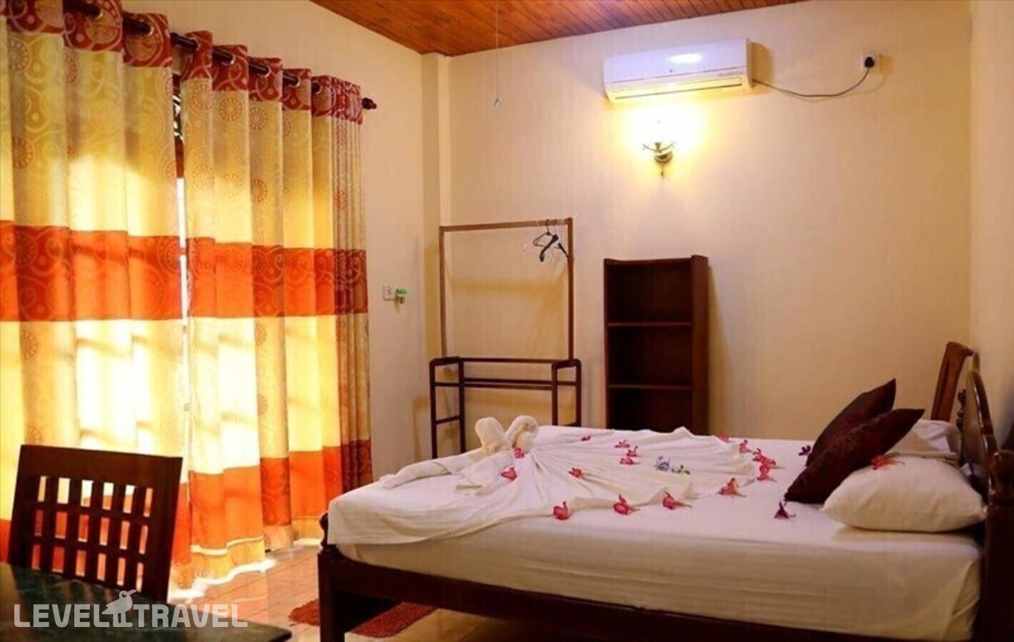 фотографии номера Стандартный с кондиционером отеля Serenity Villa в Шри-Ланка(Хиккадува) - фото №1