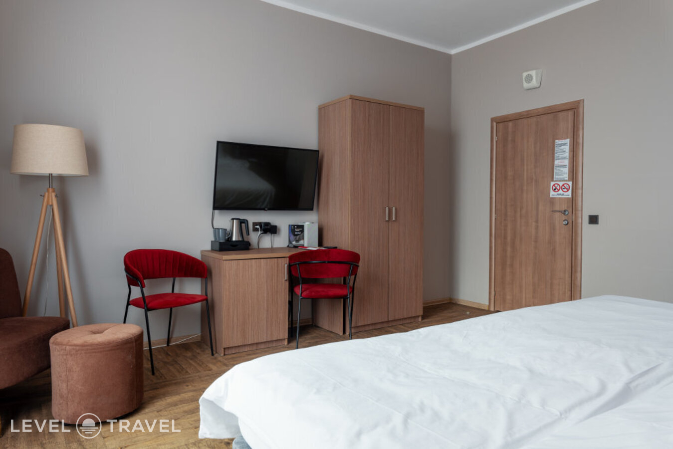 Стандартный Extra Space с балконом (две односпальные кровати) — фото 12