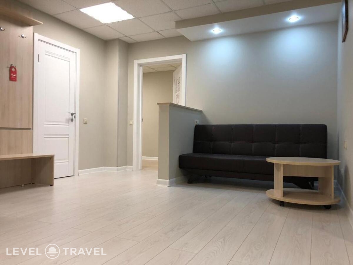 фотографии номера Семейный полулюкс (двуспальная кровать) отеля New City Inn в Россия(Центральный административный округ (ЦАО)) - фото №3