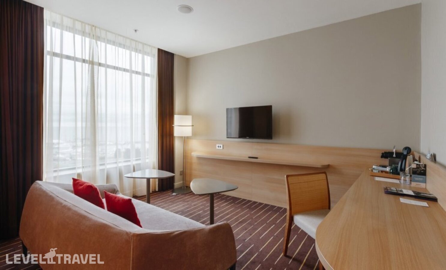 фотографии номера Привилегированный номер с видом на море отеля Mercure Сочи Центр Отель в Россия(Сочи - Центр) - фото №9