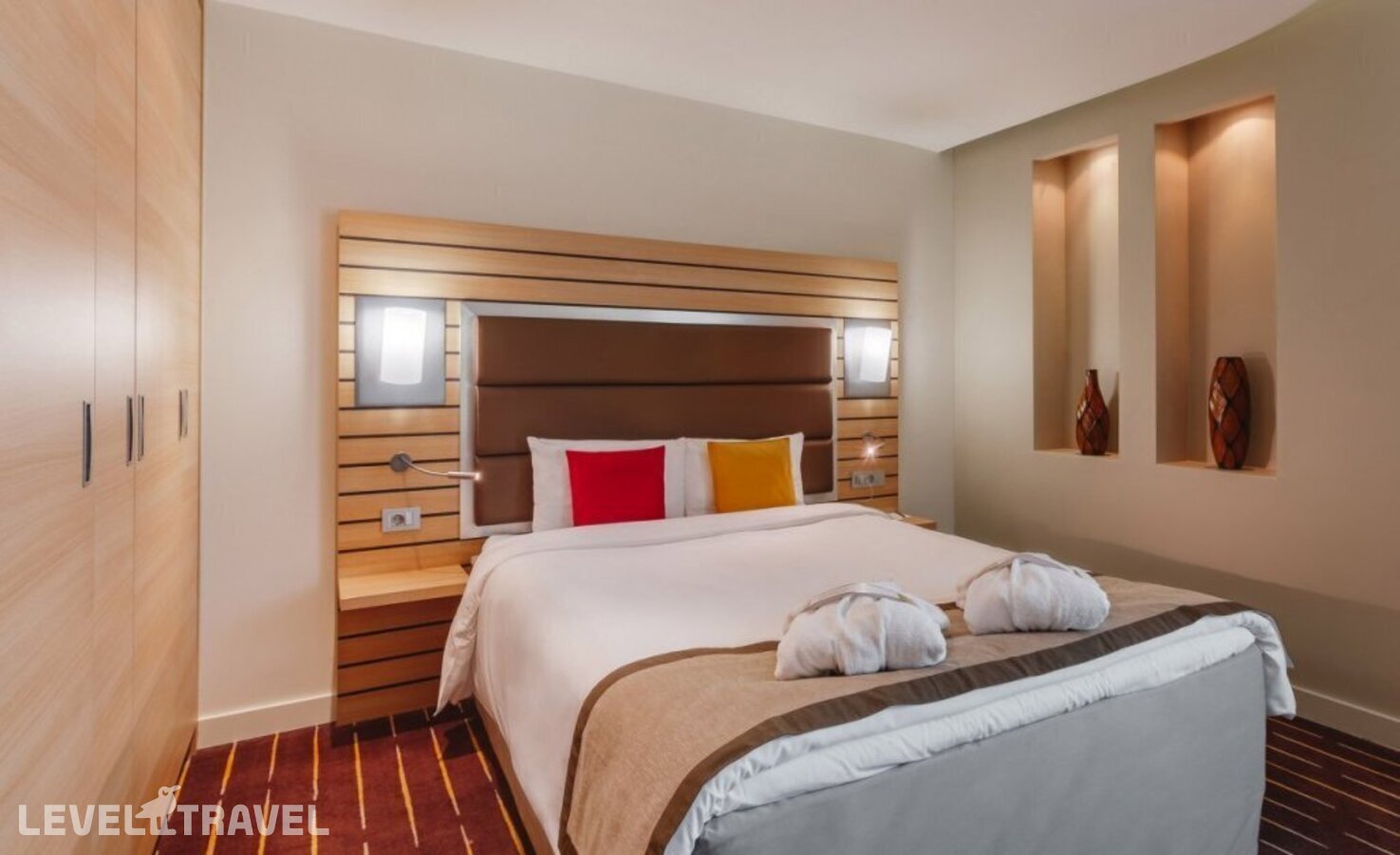 фотографии номера Привилегированный номер с видом на море отеля Mercure Сочи Центр Отель в Россия(Сочи - Центр) - фото №6
