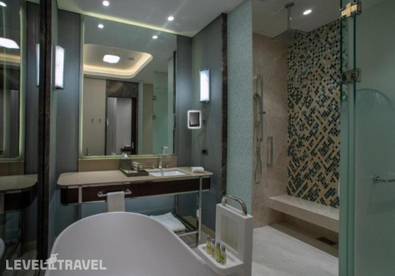 фотографии номера Представительский (две односпальные кровати) отеля Hilton Tashkent City в Узбекистан(Ташкент) - фото №4