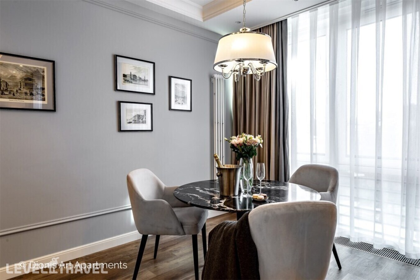 фотографии номера Делюкс отеля Dionis Art Apartments в Россия(Центральный район) - фото №1