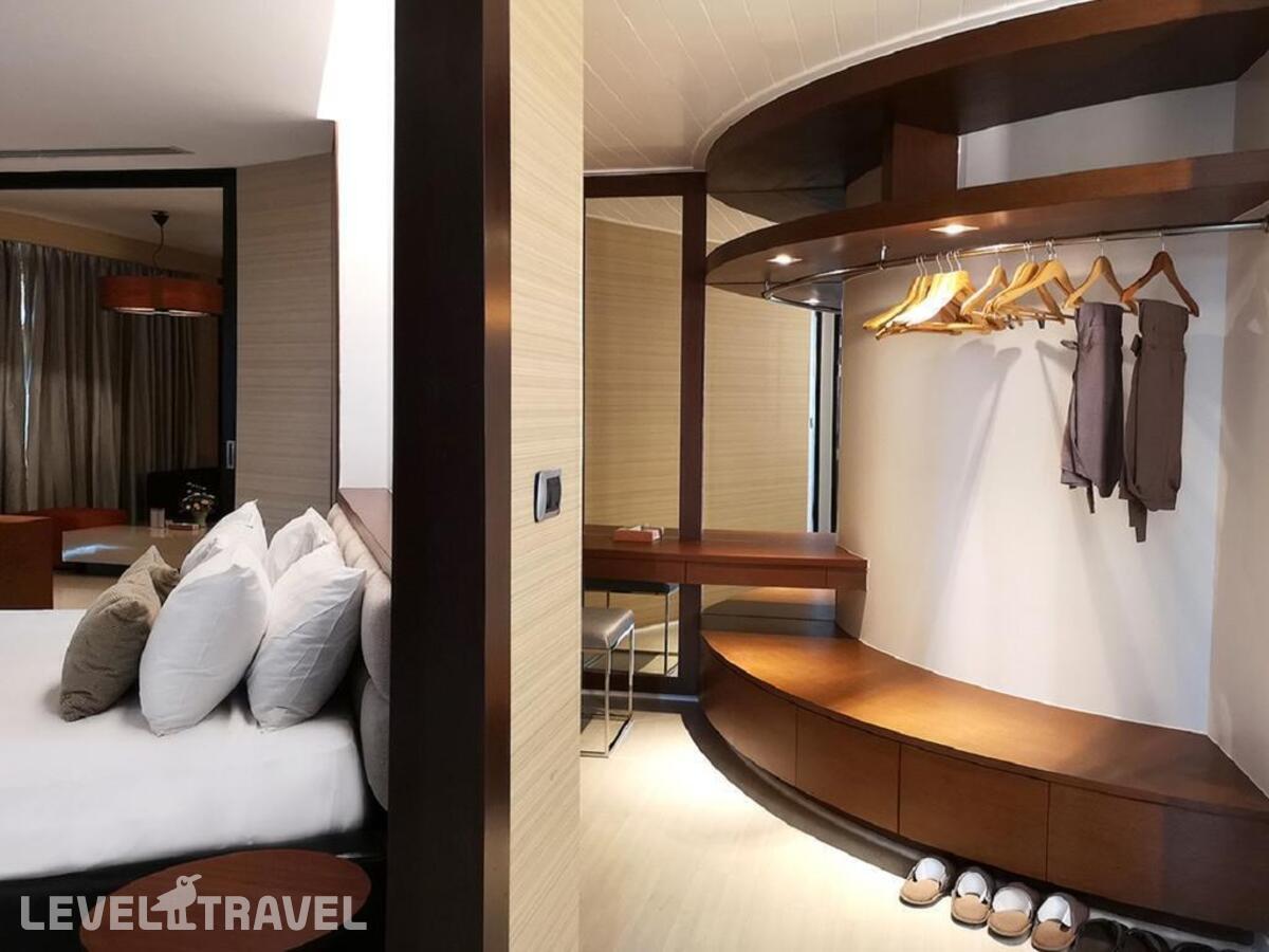 фотографии номера Люкс королевский отеля The Zign Hotel в Таиланд(Вонгамат) - фото №5