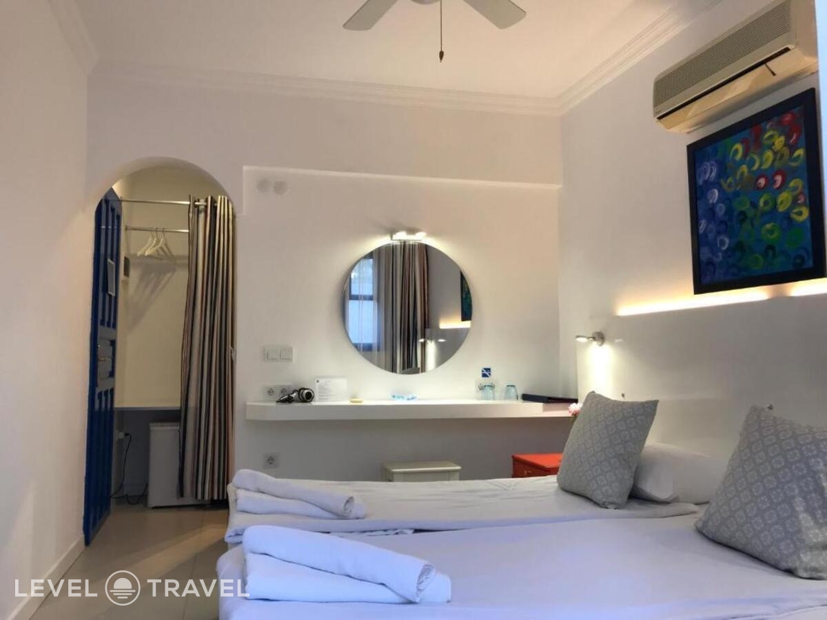 фотографии номера Стандартный (две односпальные кровати) отеля Su Hotel в Турция(Бодрум - центр) - фото №2
