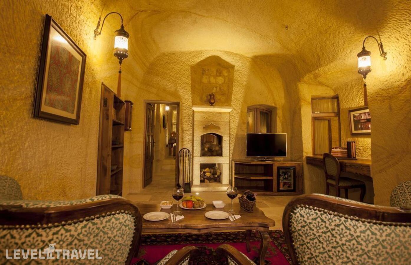фотографии номера Люкс Majestic Cave отеля Kayakapi Premium Caves Cappadocia Hotel в Турция(Ургюп) - фото №2