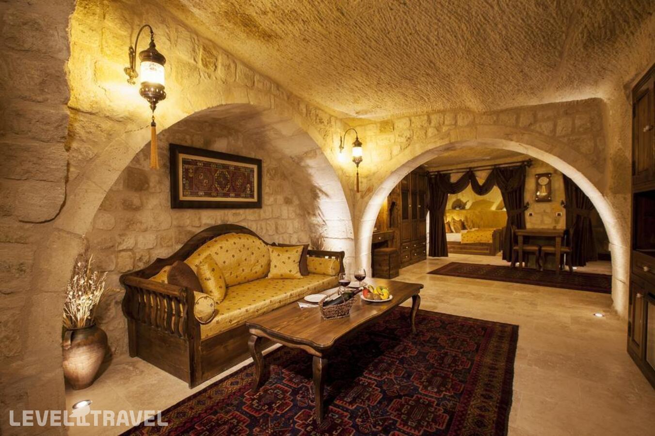 фотографии номера Люкс Majestic Cave отеля Kayakapi Premium Caves Cappadocia Hotel в Турция(Ургюп) - фото №3