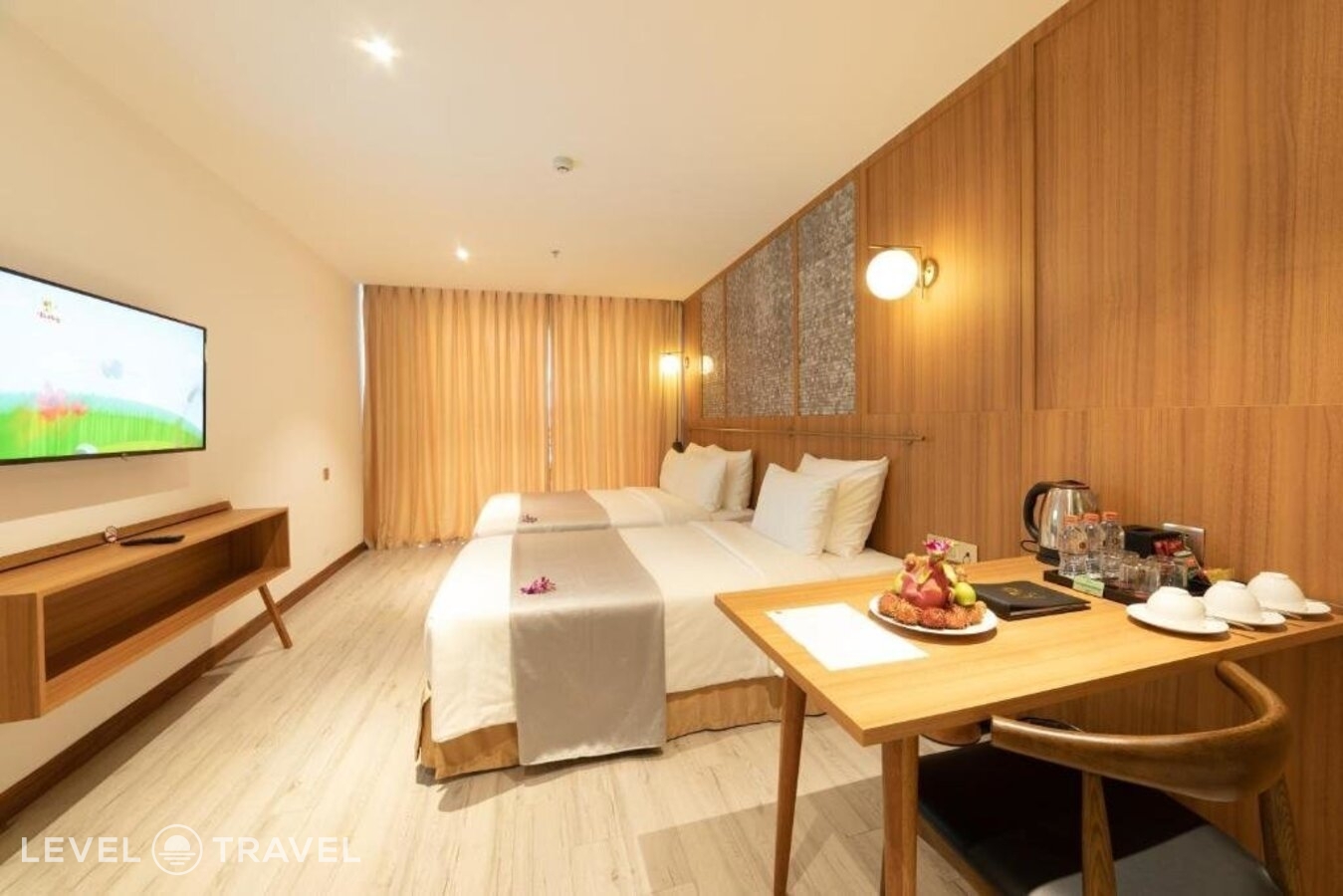 фотографии номера Делюкс с частичным видом на море отеля Majestic Premium Hotel в Вьетнам(Нячанг) - фото №25