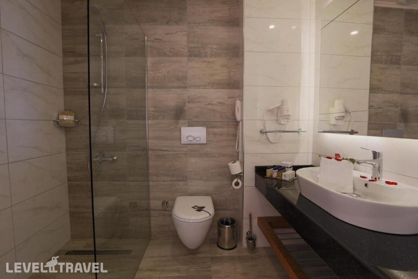 фотографии номера Стандартный с видом на окрестности отеля Xoria Deluxe Hotel в Турция(Паяллар) - фото №3