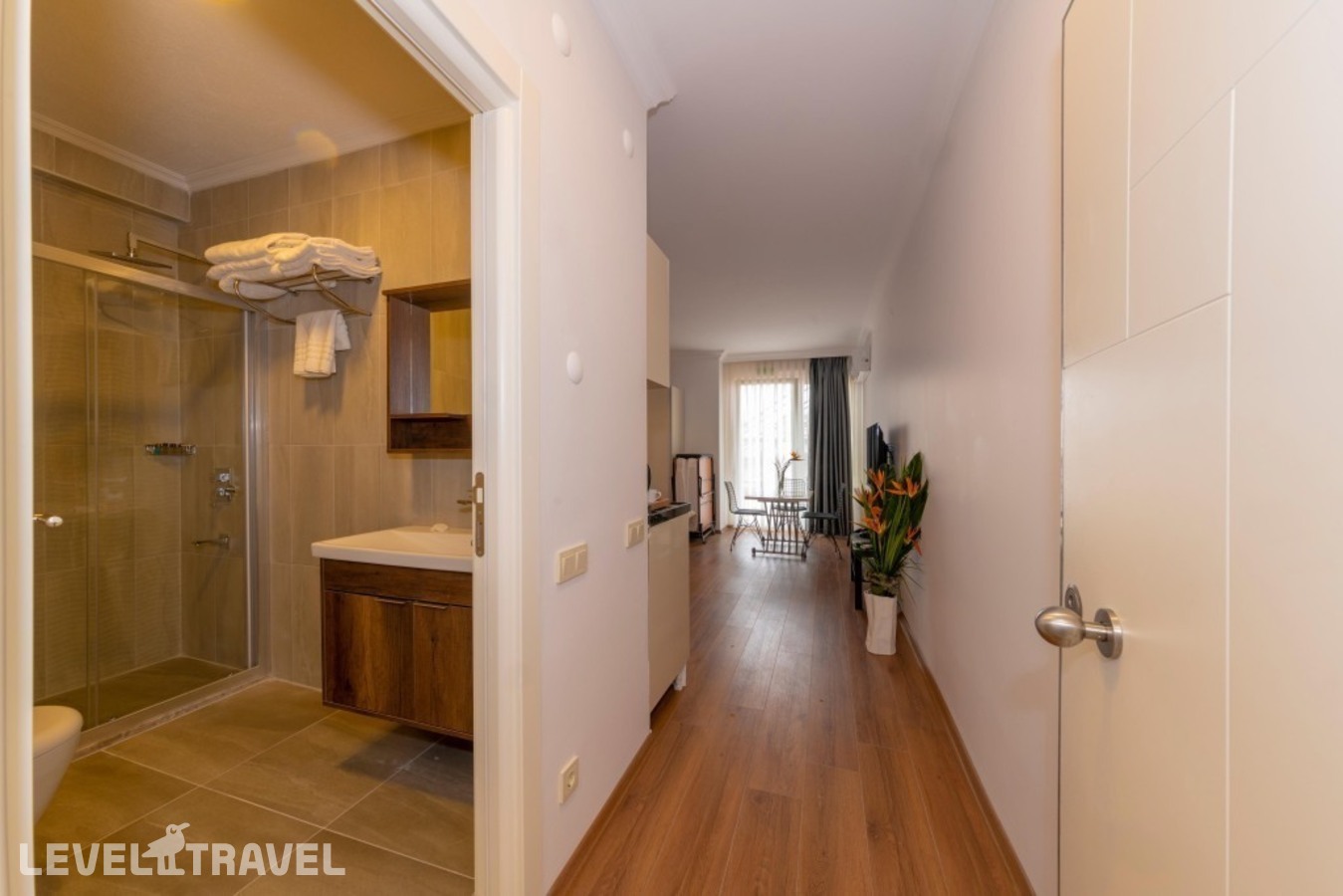фотографии номера Улучшенный (две односпальные кровати) отеля Апарт-Отель Joy Suites в Турция(Шишли) - фото №3