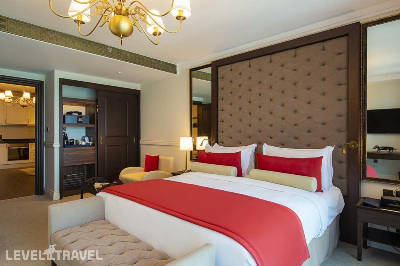 фотографии номера Апартаменты Sky отеля Dukes The Palm Dubai Hotel в ОАЭ(Дубай Пальма) - фото №4