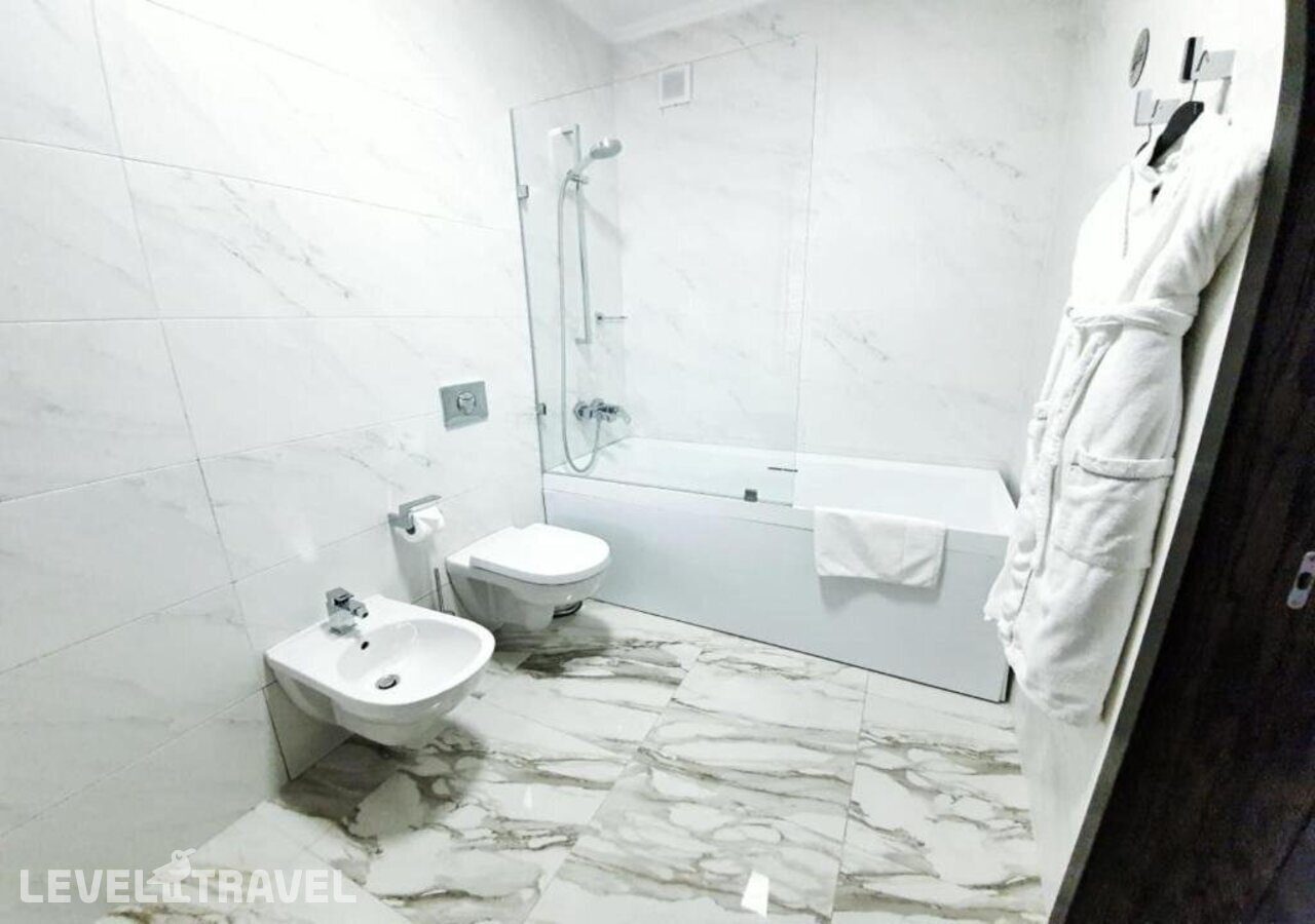 фотографии номера Стандартный (две односпальные кровати) отеля ONE Hotel Astana в Казахстан(Астана) - фото №5