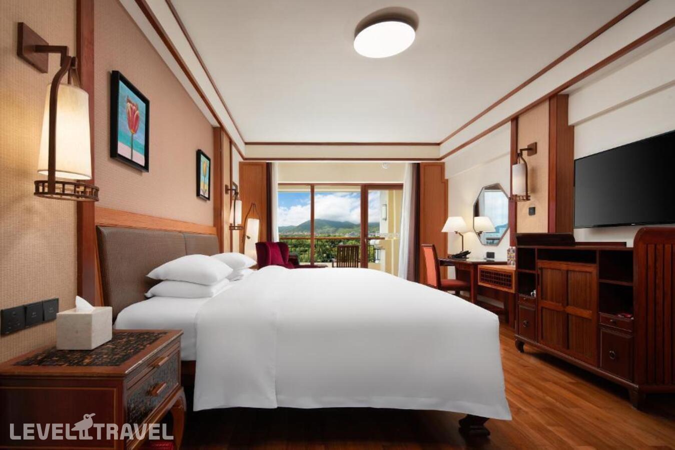 фотографии номера Делюкс с видом на горы (зона 2) отеля Horizon Resort & Spa в Китай(Ялонг Бэй) - фото №1