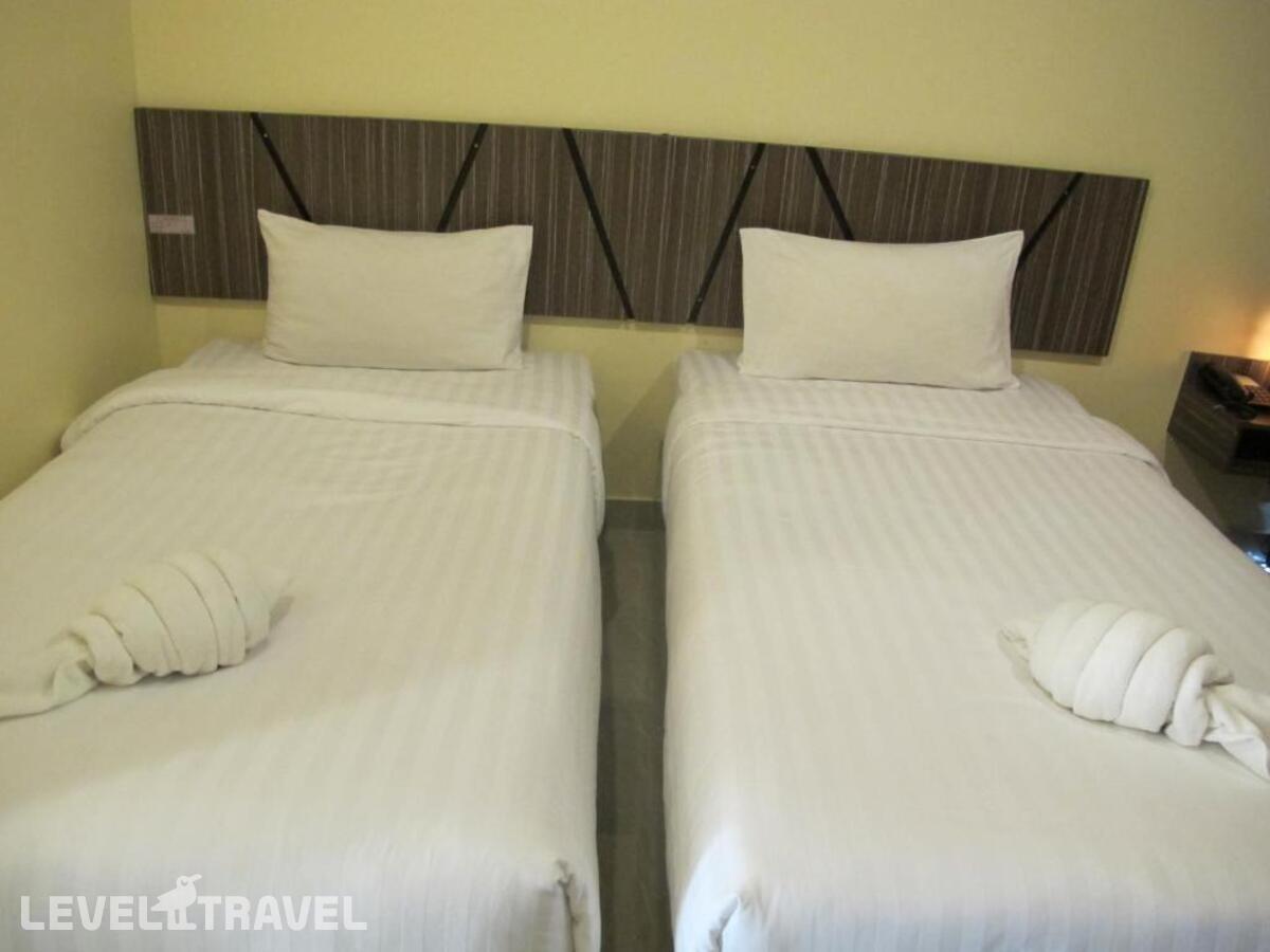 фотографии номера Стандартный (две односпальные кровати) отеля Airy Suvarnabhumi Hotel в Таиланд(Бангкок) - фото №3