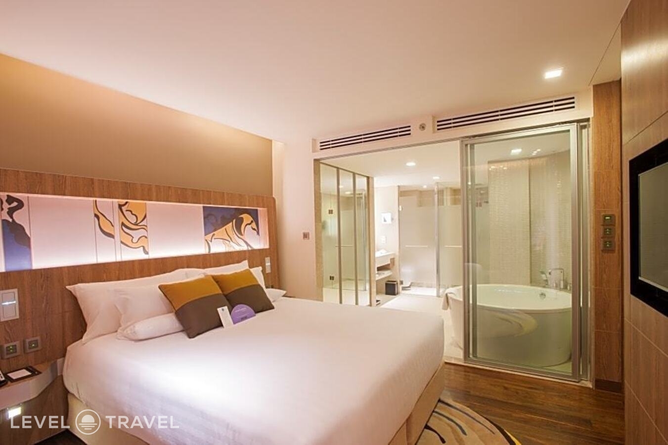 фотографии номера Представительский (две односпальные кровати) отеля Novotel Bangkok Sukhumvit 20 в Таиланд(Бангкок) - фото №7