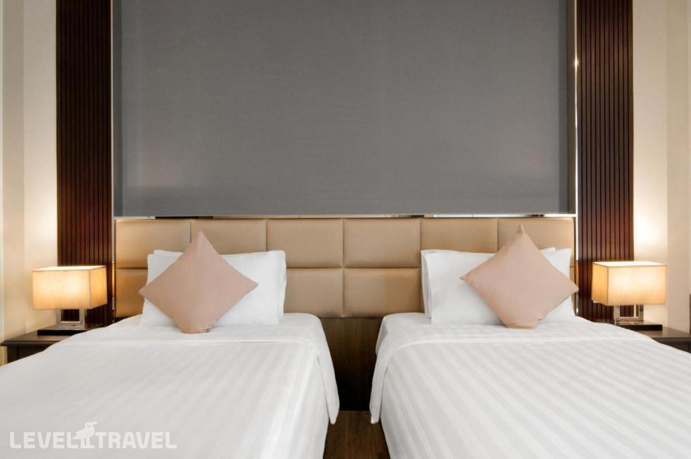 фотографии номера Улучшенный (две односпальные кровати) отеля SureStay Plus Hotel by Best Western Sukhumvit 2 в Таиланд(Бангкок) - фото №9