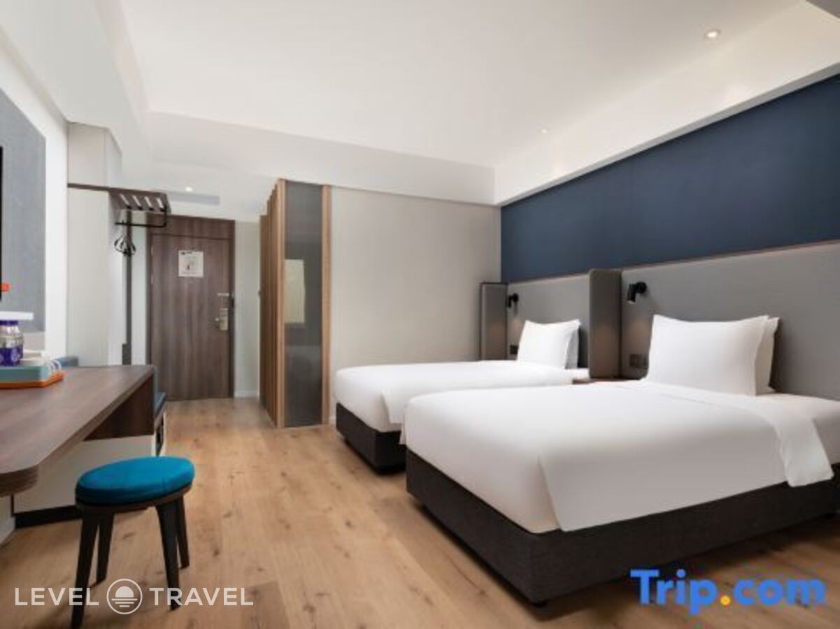 фотографии номера Улучшенный (две односпальные кровати) отеля Holiday Inn Express Sanya Bay, An Ihg Hotel в Китай(Санья) - фото №18