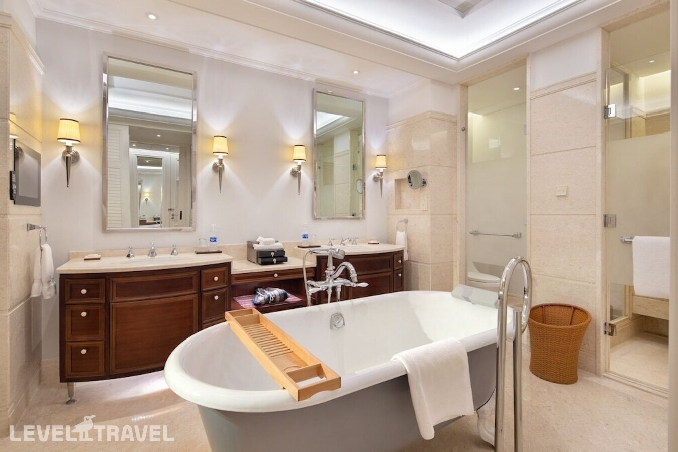 фотографии номера Стандартный с балконом и видом на море отеля Jw Marriott Sanya Haitang Bay Resort & Spa в Китай(Хайтанг Бэй) - фото №32