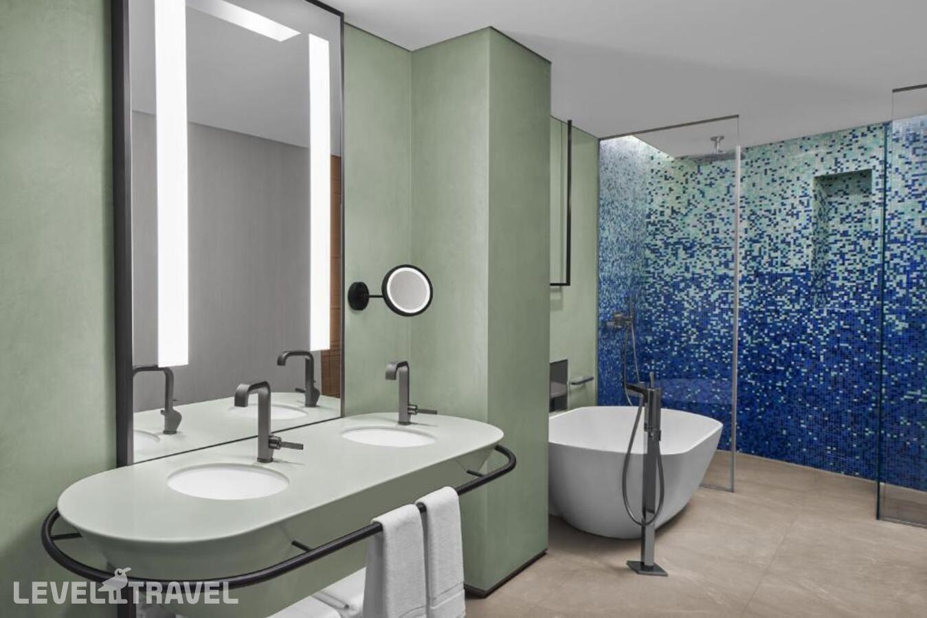 фотографии номера Делюкс с панорамным видом отеля JW Marriott Hotel Istanbul Marmara Sea в Турция(Бакыркёй) - фото №2