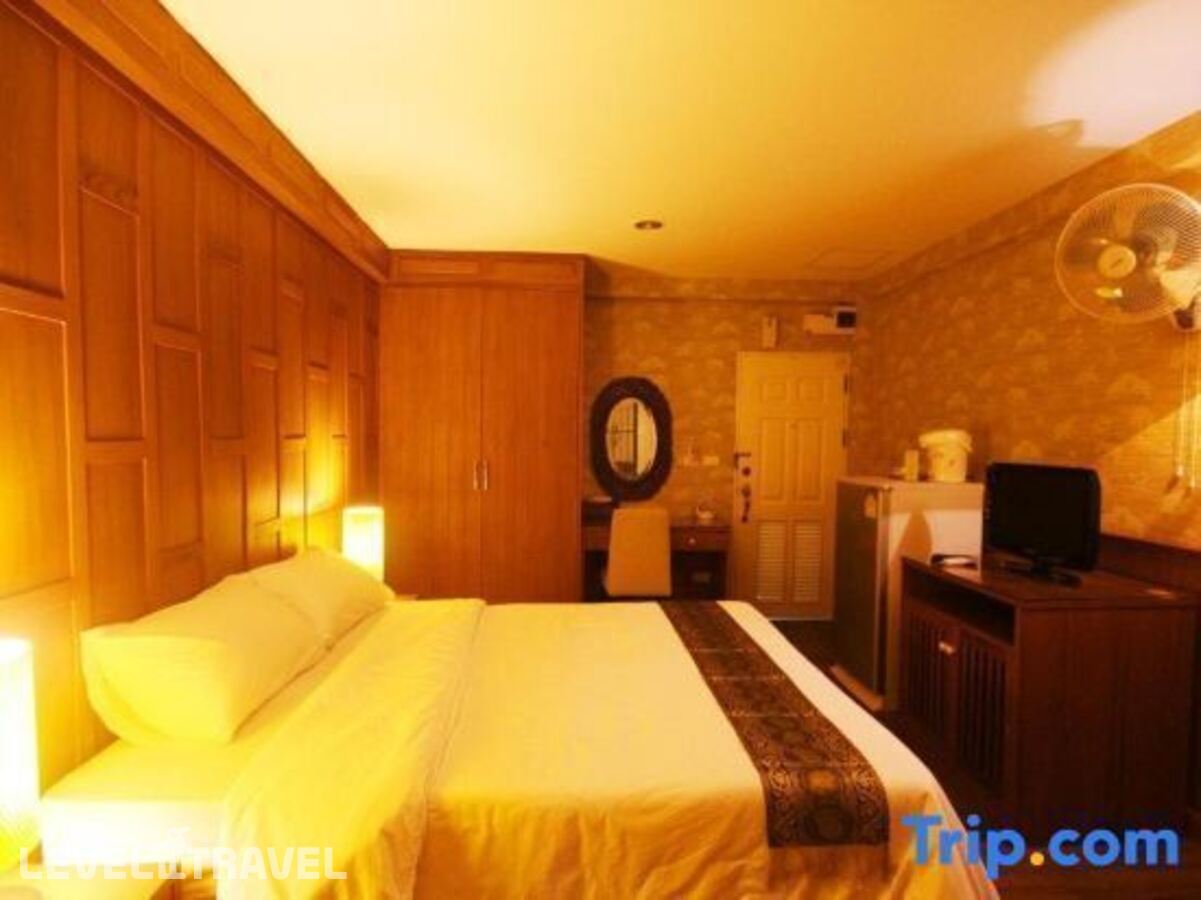 фотографии номера Делюкс (две односпальные кровати) отеля Orchid Resort в Таиланд(Бангкок) - фото №10