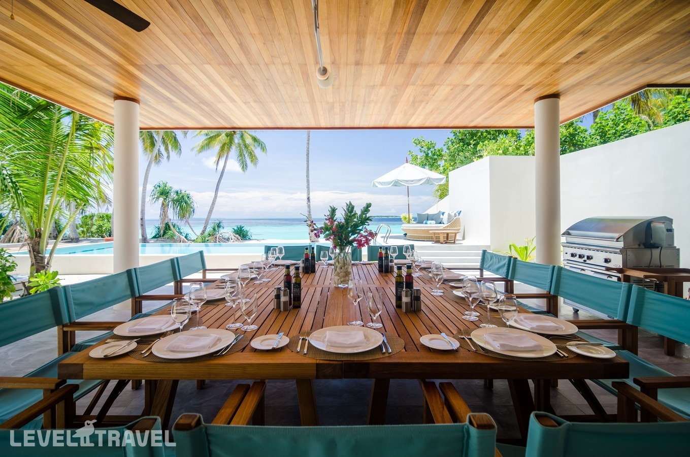 фотографии номера Пляжная резиденция (8 спален) отеля Amilla Maldives Resort And Residences в Мальдивы(Баа Атолл) - фото №4