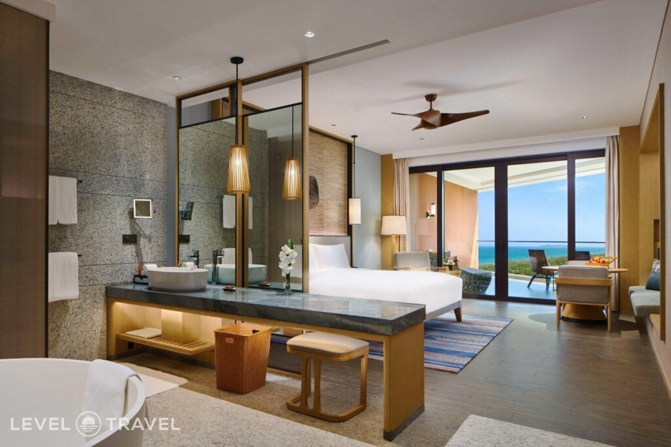 фотографии номера Люкс с прямым видом на море отеля Crowne Plaza Sanya Haitang Bay Resort, An Ihg Hotel в Китай(Хайтанг Бэй) - фото №8