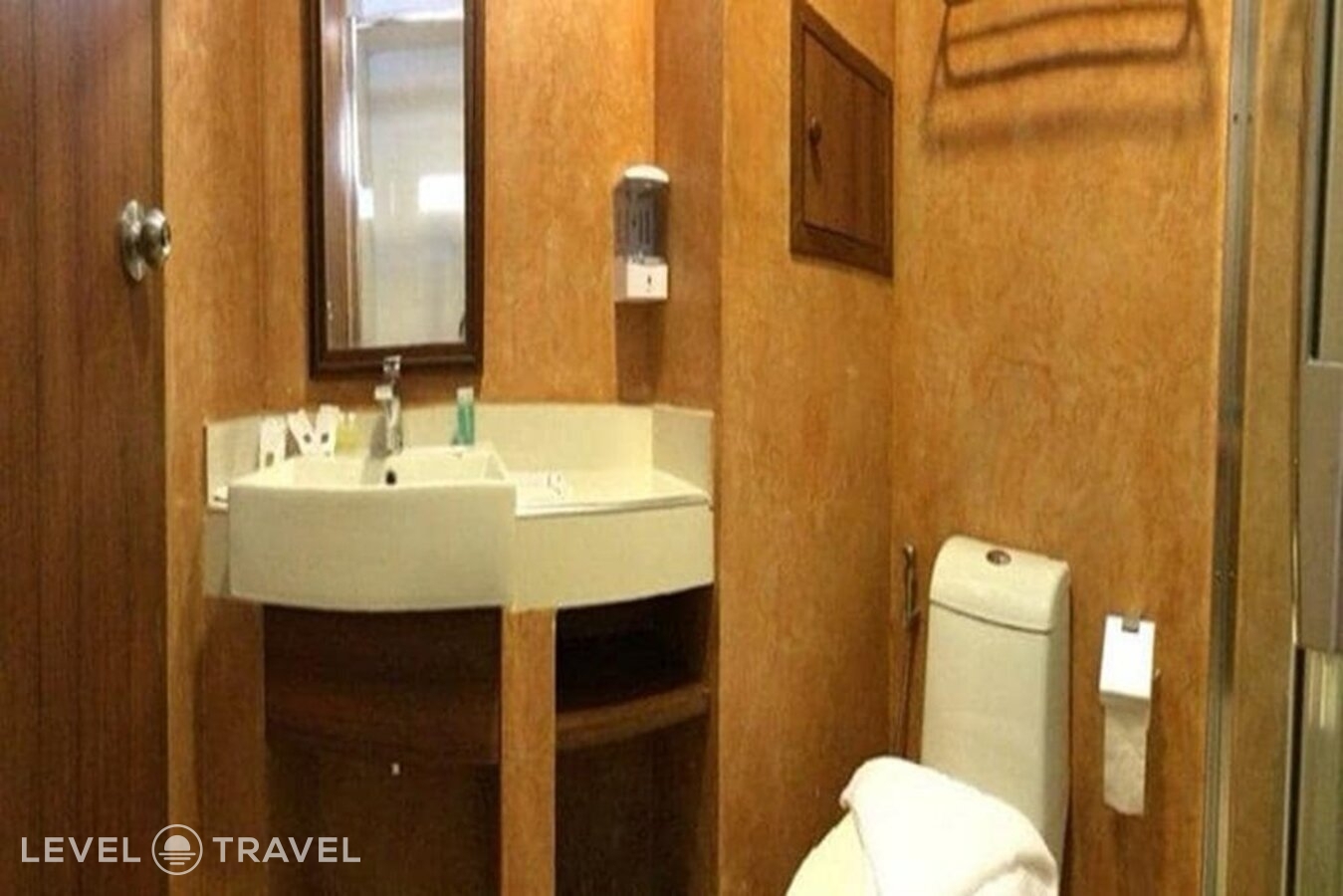 фотографии номера Улучшенный (две односпальные кровати) отеля Kim Hostel at Morleng в Таиланд(Бангкок) - фото №7