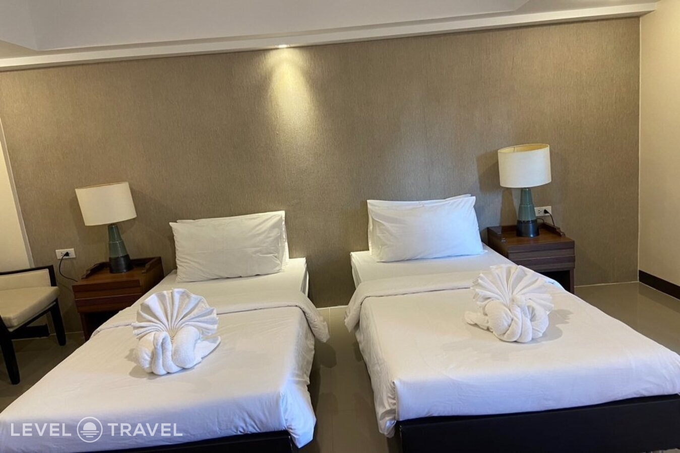 фотографии номера Улучшенный (две односпальные кровати) отеля Kim Hostel at Morleng в Таиланд(Бангкок) - фото №3