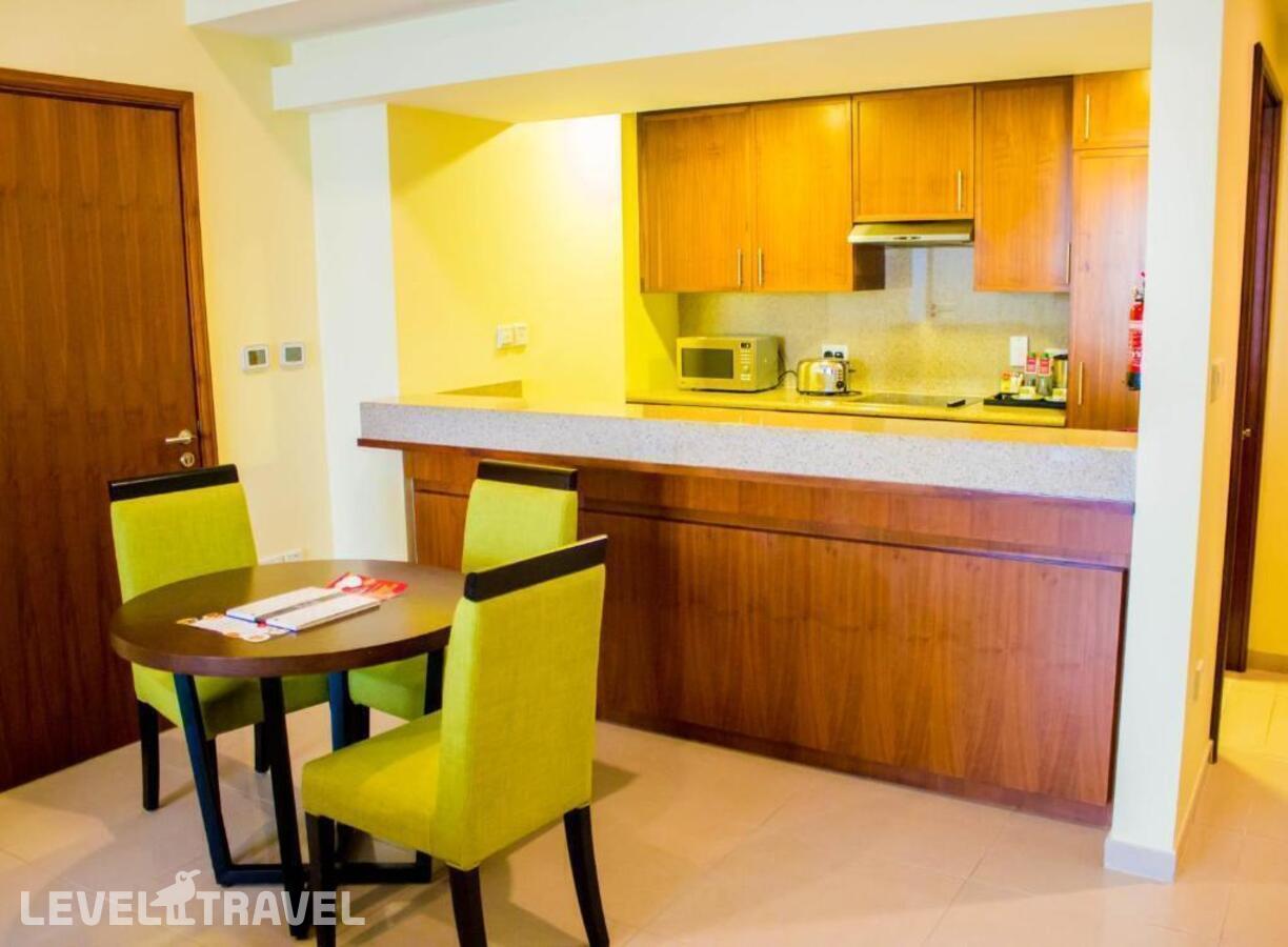 фотографии номера Люкс с видом на фонтан (1 спальня) отеля Ramada Downtown Dubai в ОАЭ(Даунтаун Дубай) - фото №3
