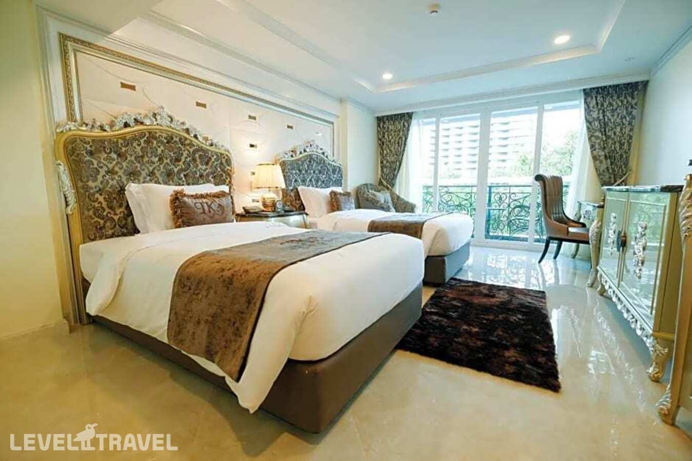 фотографии номера Делюкс с видом на город (две односпальные кровати) отеля LK Emerald Beach в Таиланд(Наклуа) - фото №3
