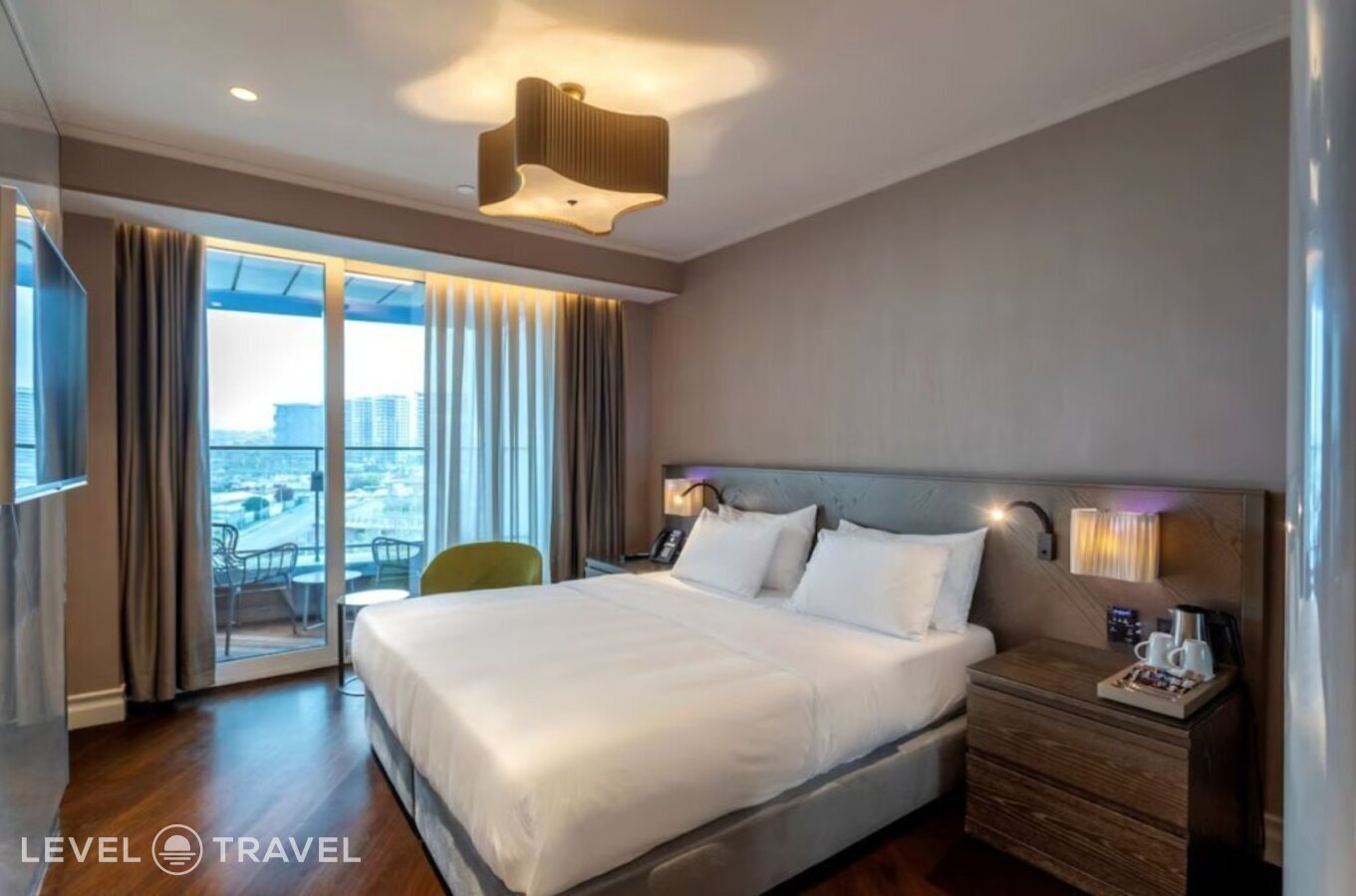 фотографии номера Стандартный с балконом (две односпальные кровати) отеля Radisson Blu Hotel Istanbul Ottomare в Турция(Зейтинбурну) - фото №4