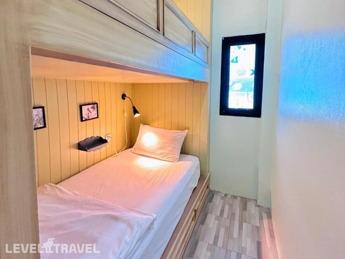 фотографии номера Стандартный (две односпальные кровати) отеля The Luna Hostel в Таиланд(Най Янг Бич) - фото №2