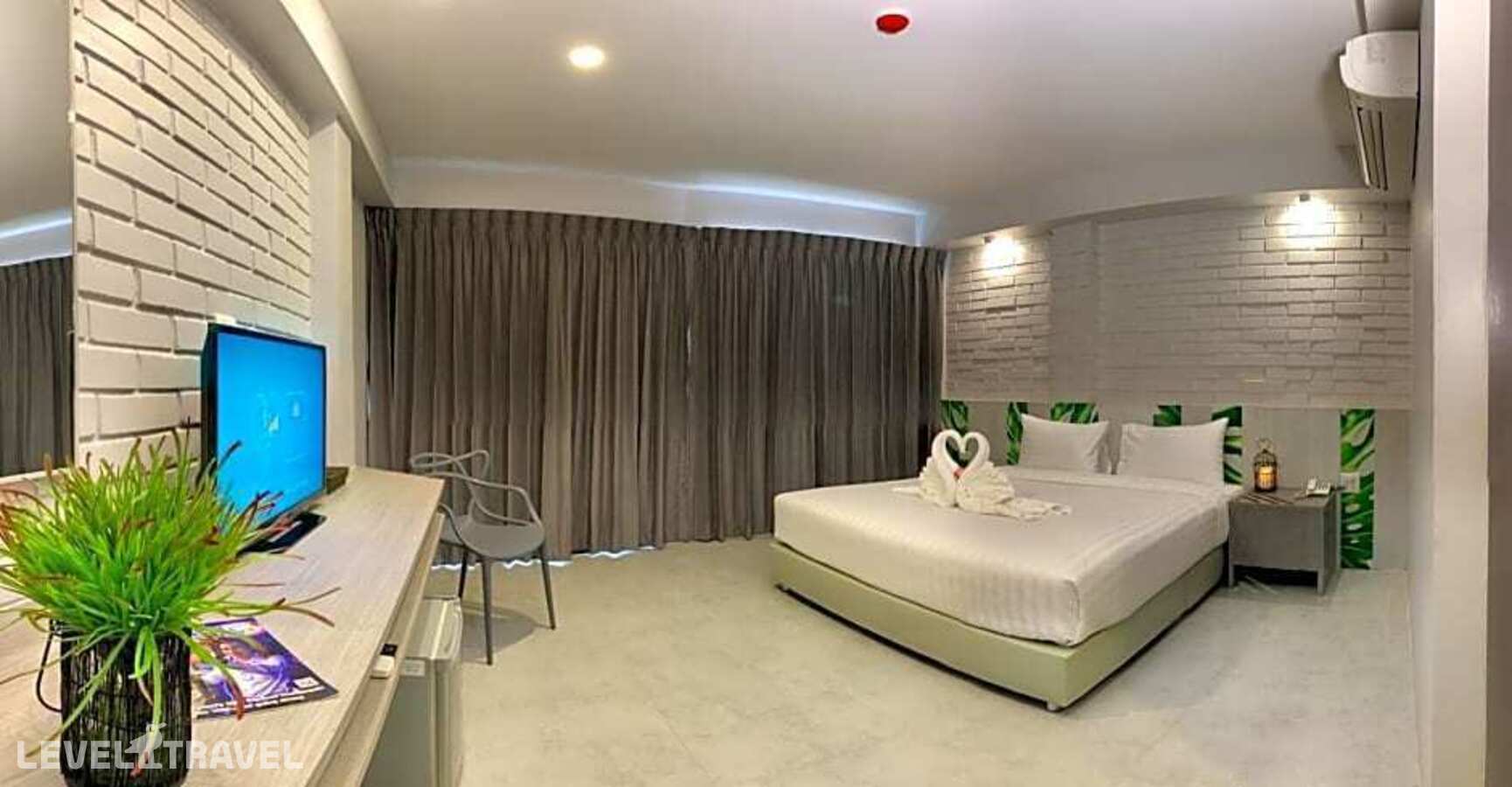 фотографии номера Улучшенный с видом на море отеля The Pat Hotel в Таиланд(Джомтьен) - фото №2
