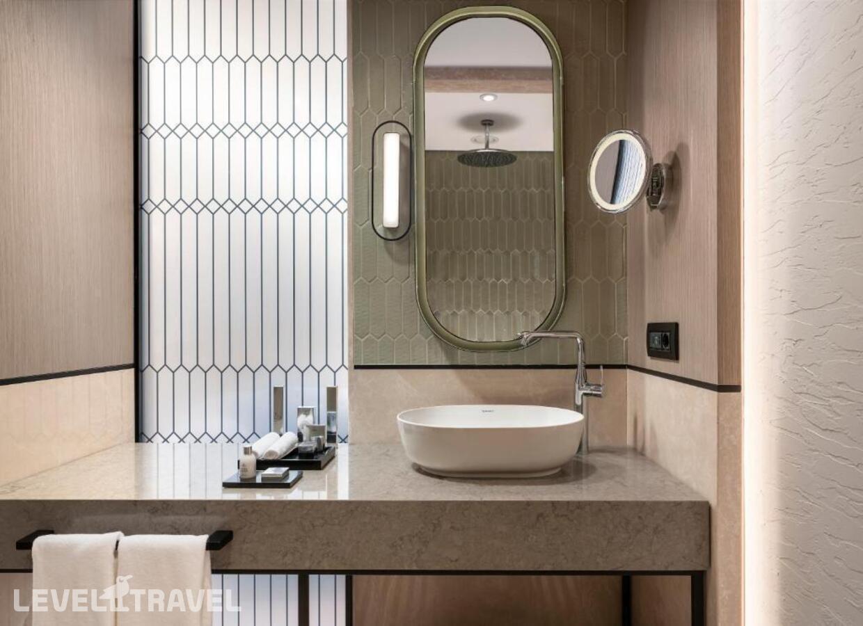 фотографии номера Премиум с видом на море отеля Radisson Collection Bodrum в Турция(Акьярлар) - фото №2